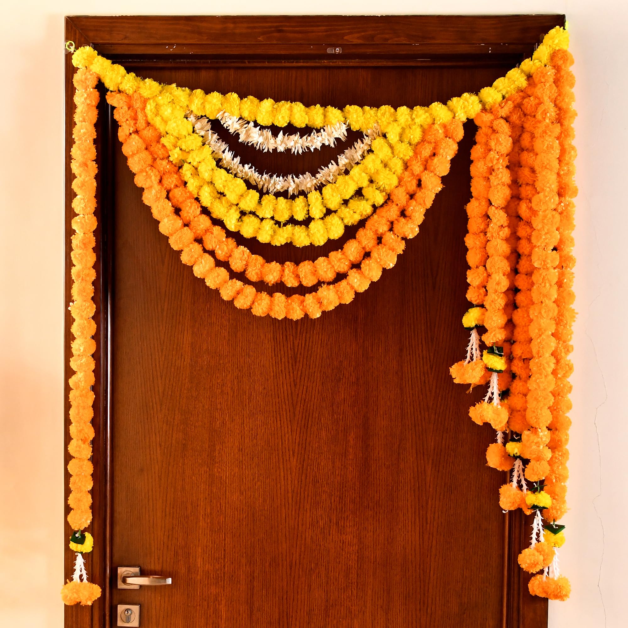 Toran for Main Door Entrance, Fluffy Flower Bandarwal Toran (TORAN186)