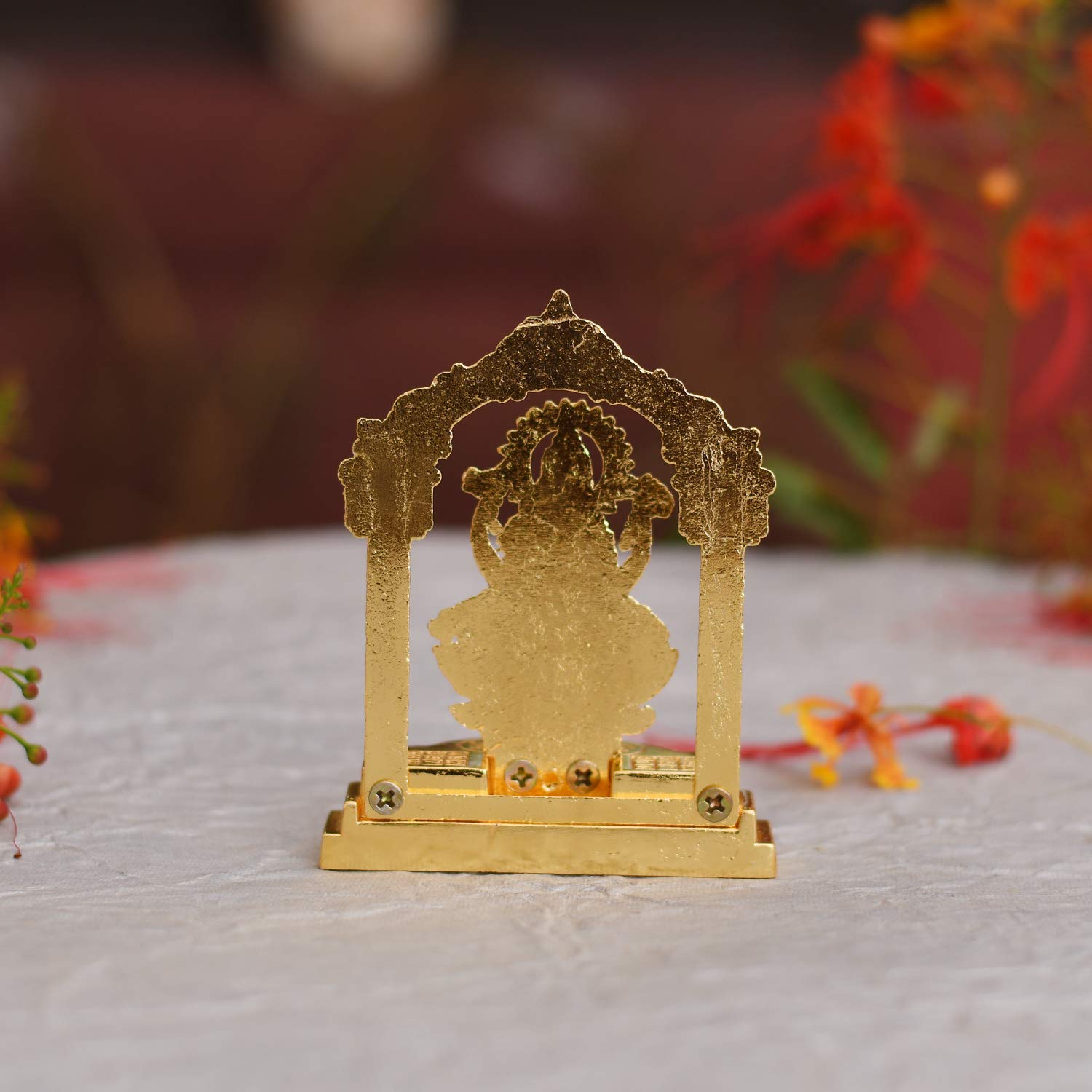 Hindu Goddess Laxmi With Gold Platted Metal Idol