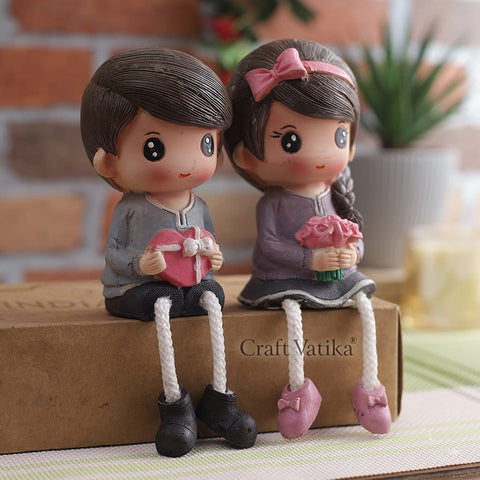 Romantic Love Couple Miniature Resin Showpiece