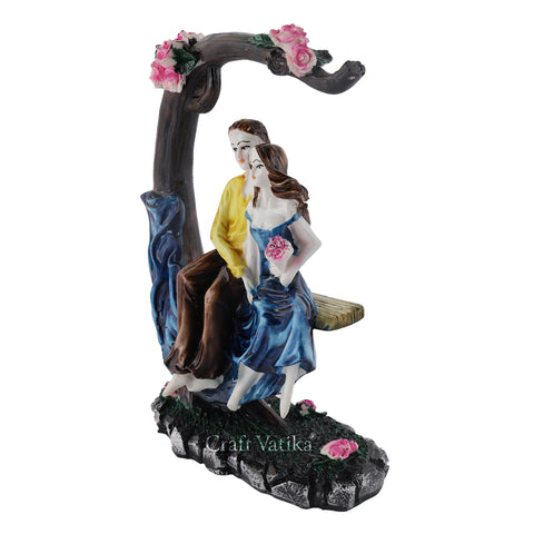 Resin Love Couple Sitting on Tree Statue