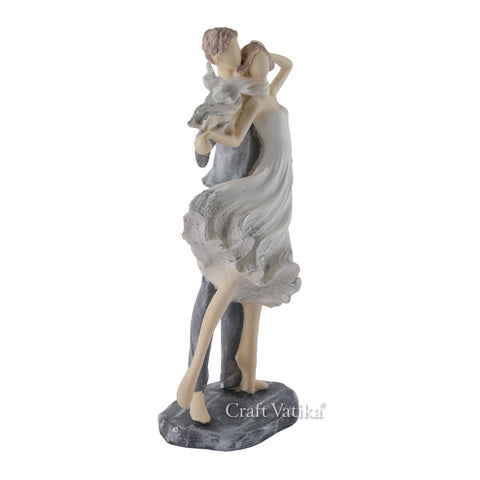 Polyresin Love Couple Dancing Statue